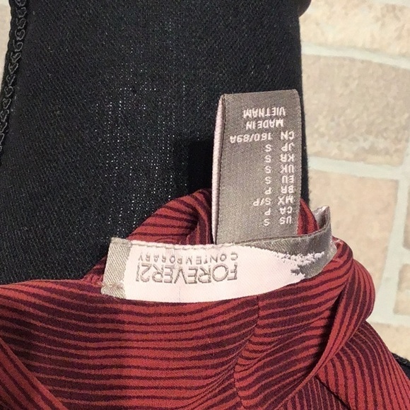 Forever 21 - Sz S - flowy chiffon top - open back - Picture 5 of 8